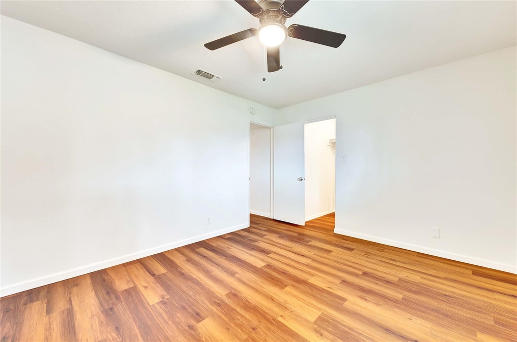 3514 Southridge Dr - Photo 2