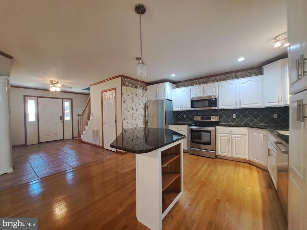 11 Roberts Road - Photo 4