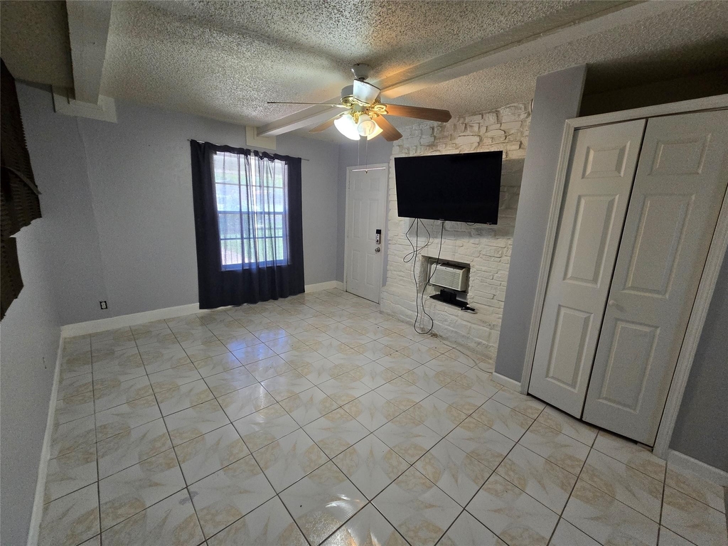 10605 Newmont Rd - Photo 2