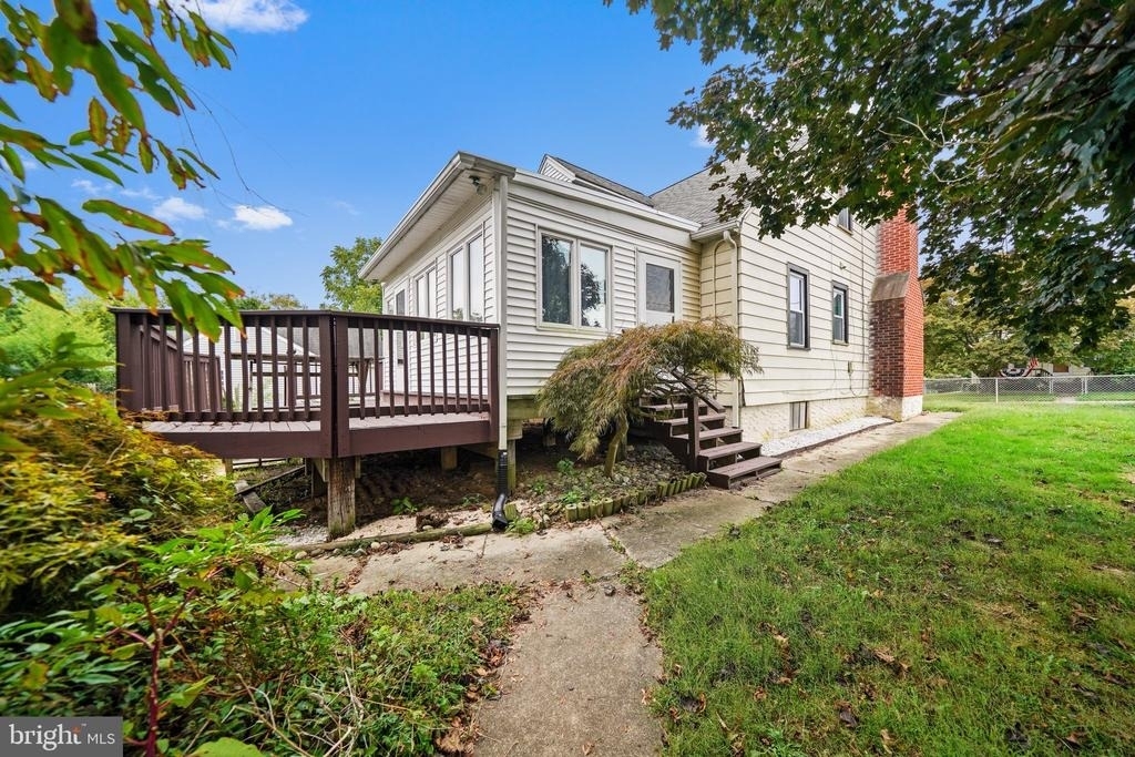 624 Armstrong Avenue - Photo 7