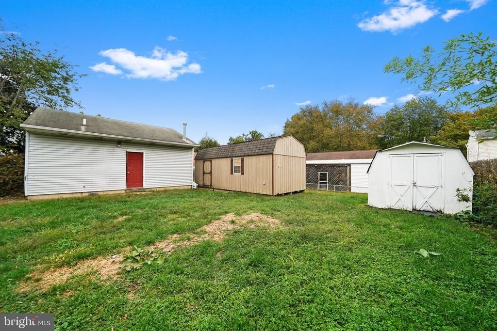 624 Armstrong Avenue - Photo 5