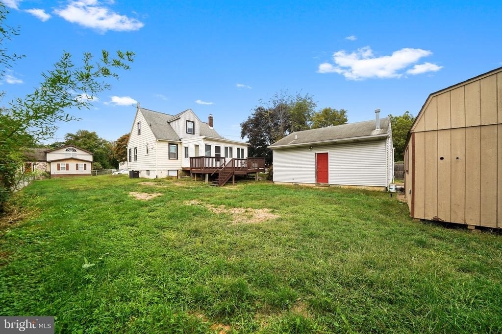 624 Armstrong Avenue - Photo 6