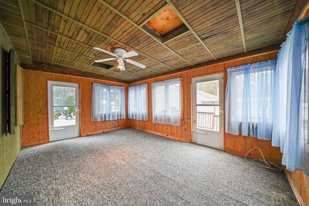 624 Armstrong Avenue - Photo 20