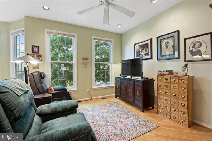 412 E Oakmeade Drive - Photo 11