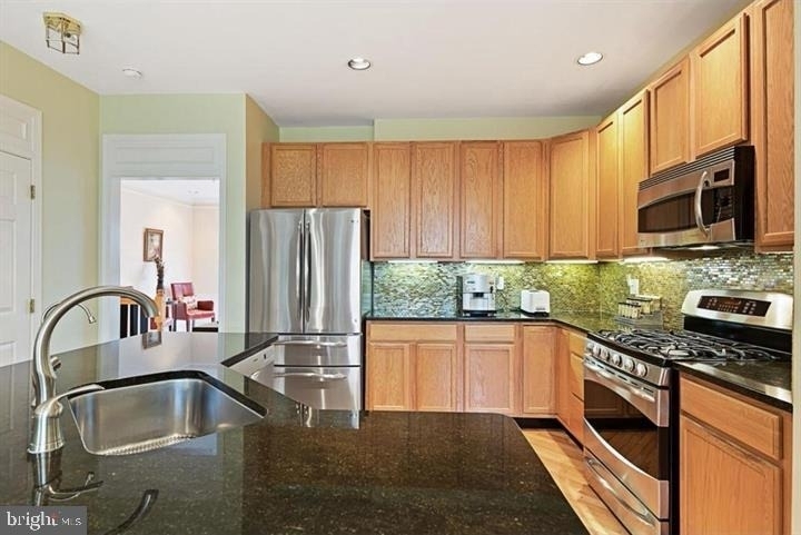 412 E Oakmeade Drive - Photo 6