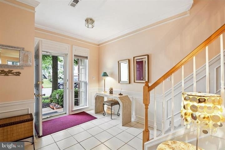 412 E Oakmeade Drive - Photo 1