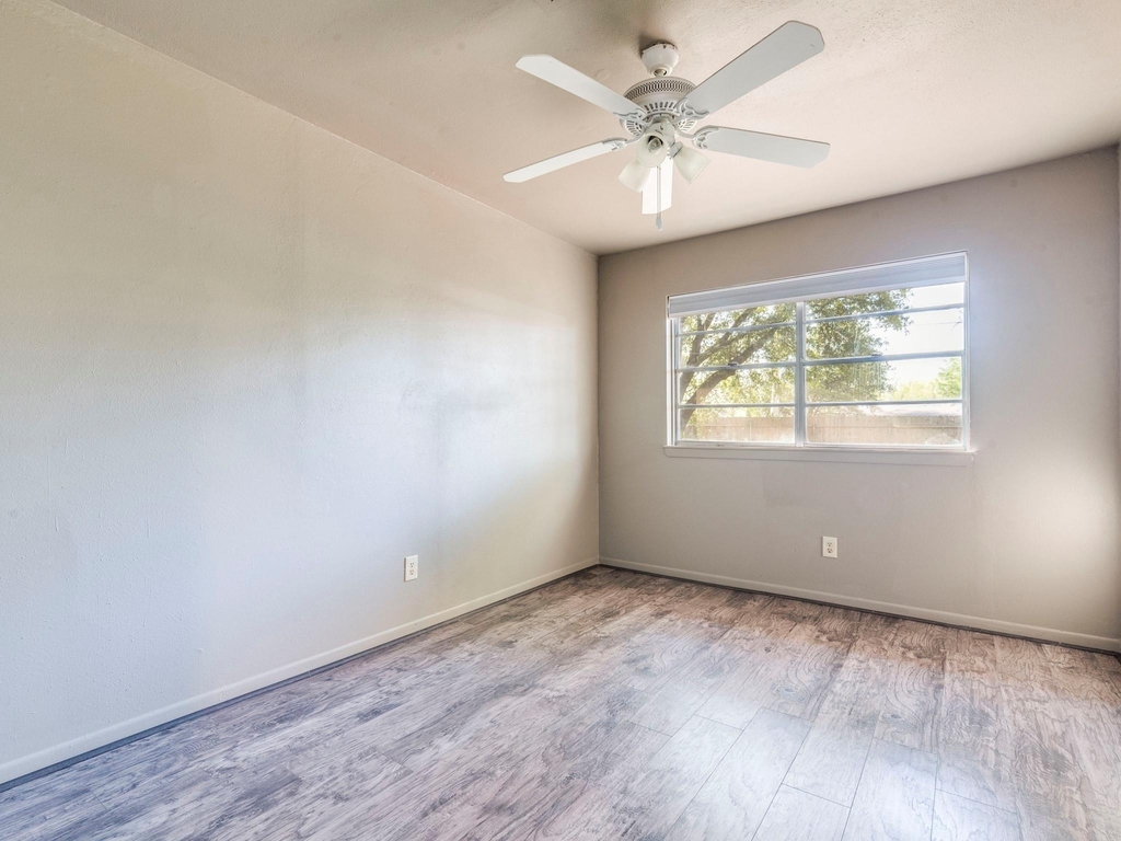 10606 Macmora Rd - Photo 18