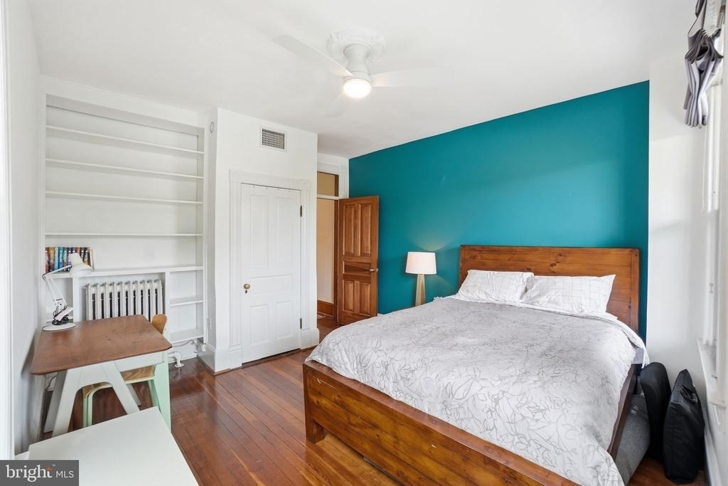 210 8th Street Se - Photo 18