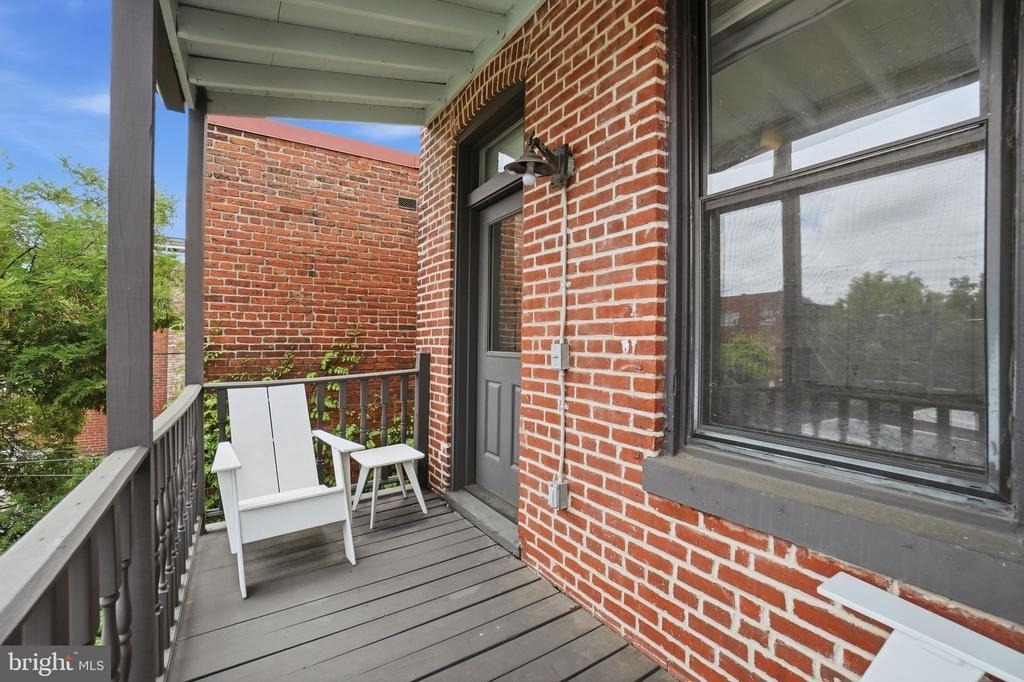 210 8th Street Se - Photo 19