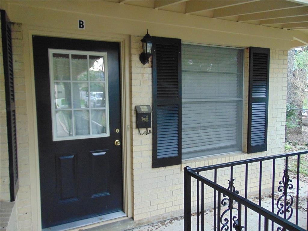 3904 Bailey Ln - Photo 2