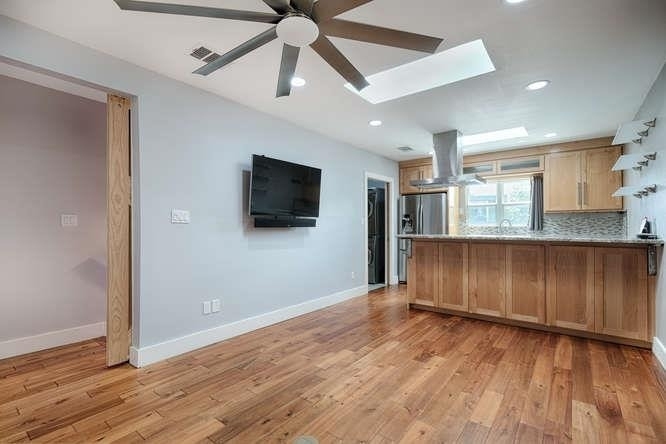 901 W Mary St - Photo 4