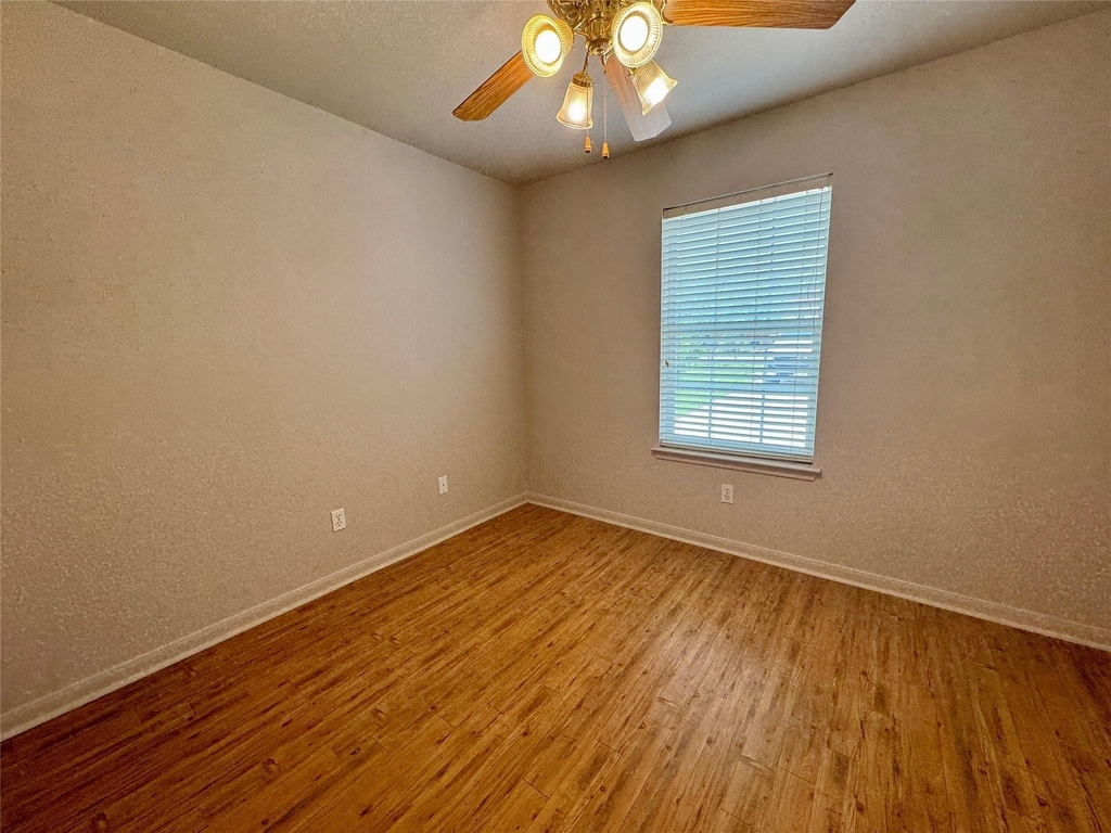 1806 Dublin Dr - Photo 13
