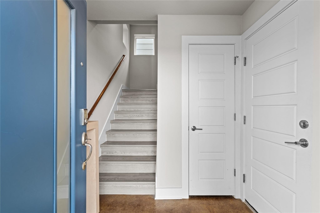 2900 Pither Ln - Photo 3
