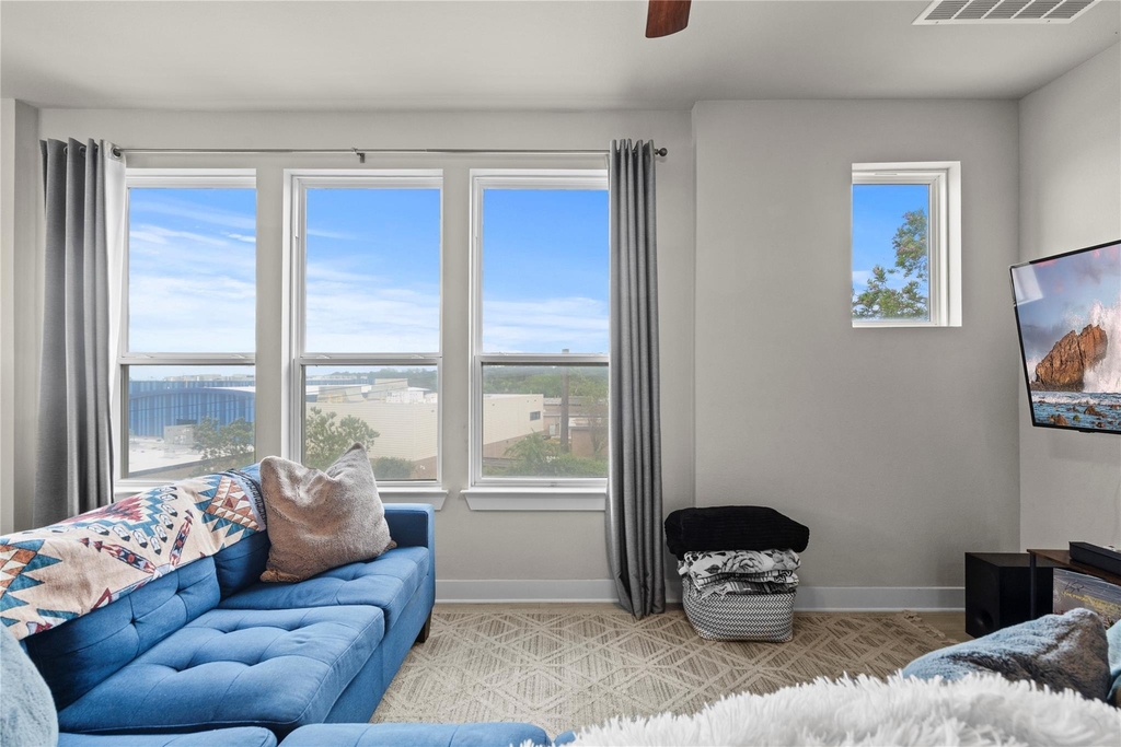 2900 Pither Ln - Photo 17