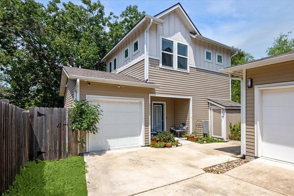 5006 Baker St - Photo 0