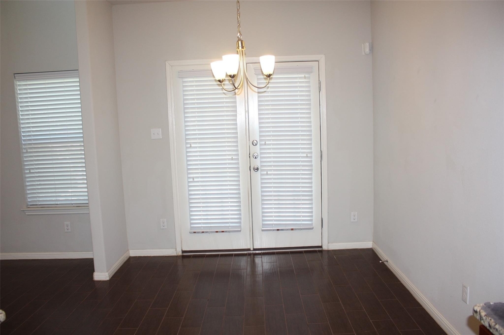 1701 S Bell Blvd - Photo 5