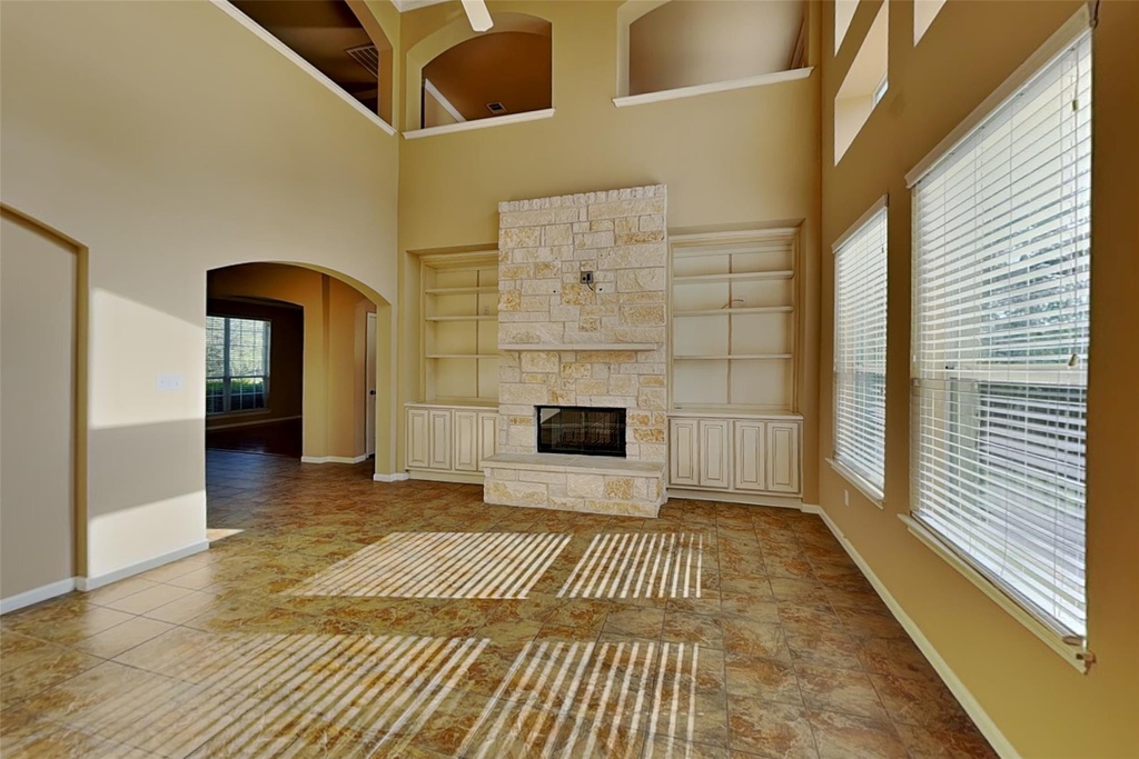 5301 Cypress Ranch Blvd - Photo 5
