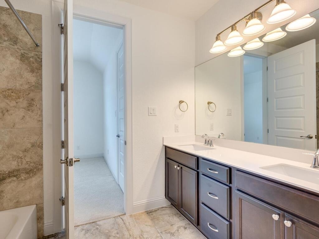 220 Oxbow Cv - Photo 26