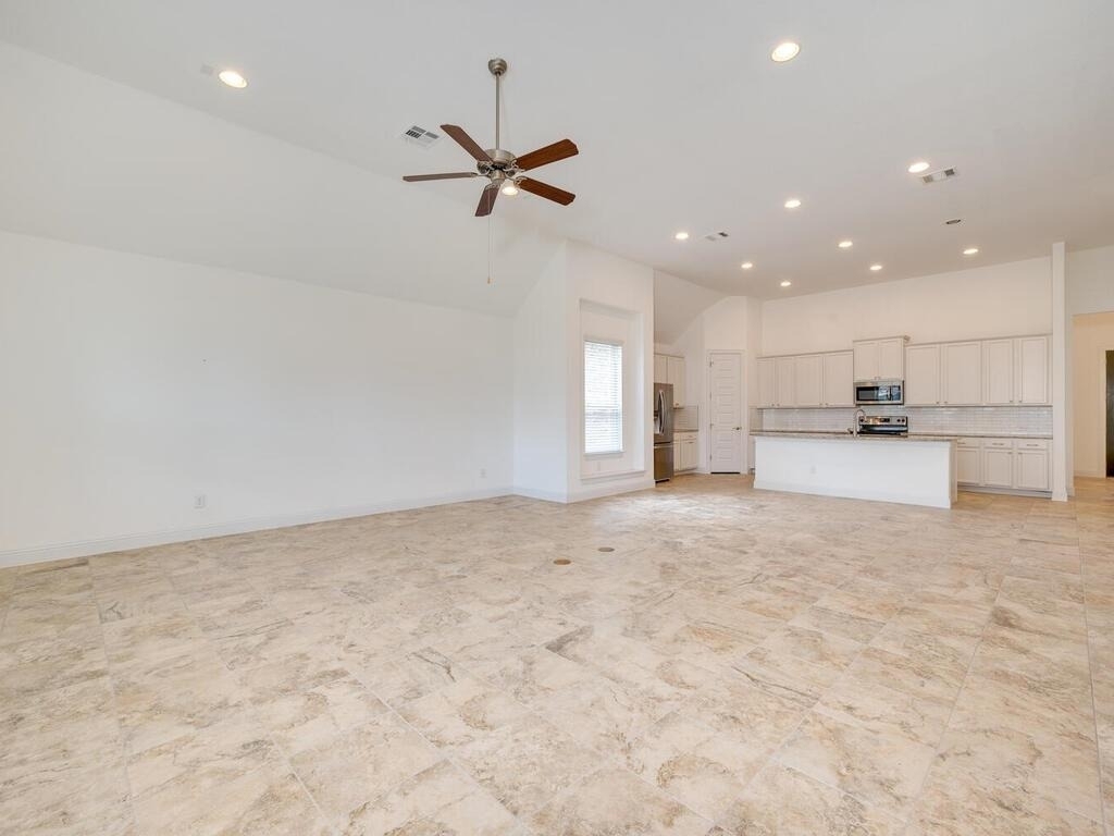 220 Oxbow Cv - Photo 16