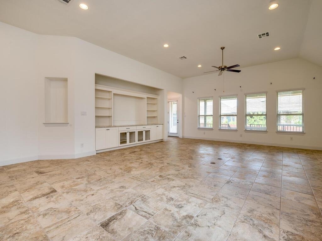 220 Oxbow Cv - Photo 13