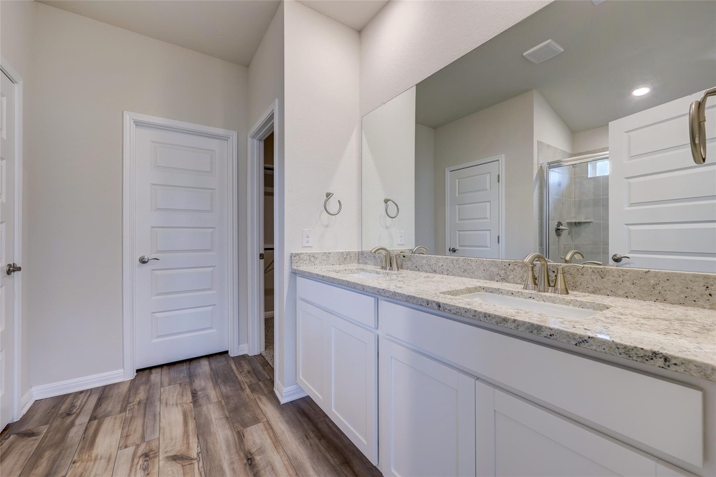 201 Fairmeadow Downs Dr - Photo 11