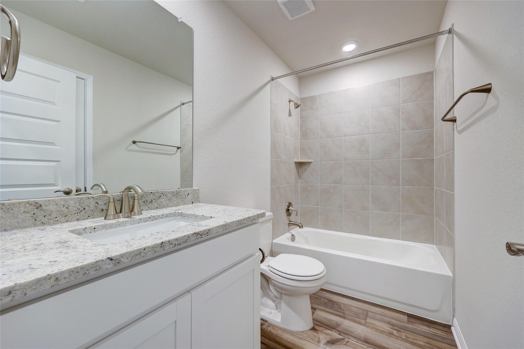201 Fairmeadow Downs Dr - Photo 16