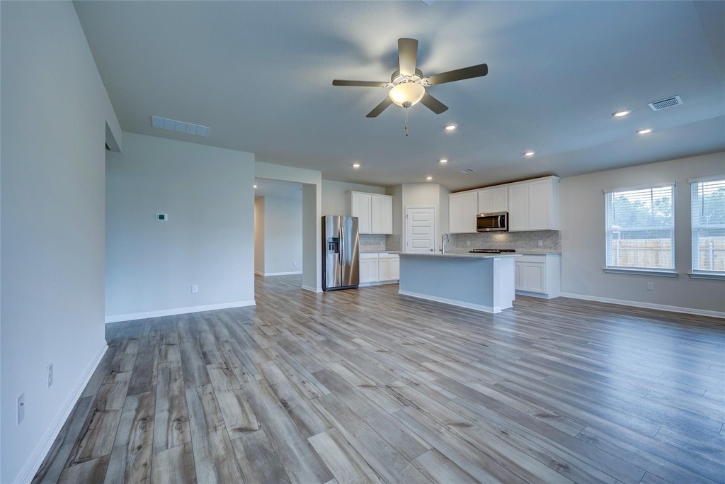 201 Fairmeadow Downs Dr - Photo 8