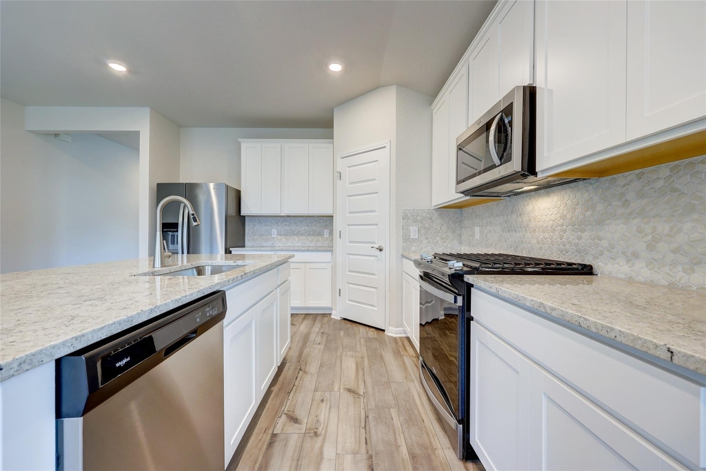 201 Fairmeadow Downs Dr - Photo 7