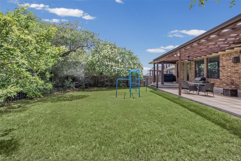 5524 Allamanda Dr - Photo 21