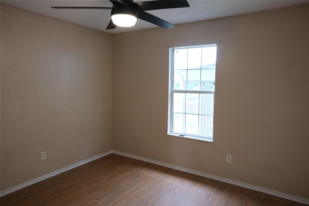 1778 Fm 1704 - Photo 8
