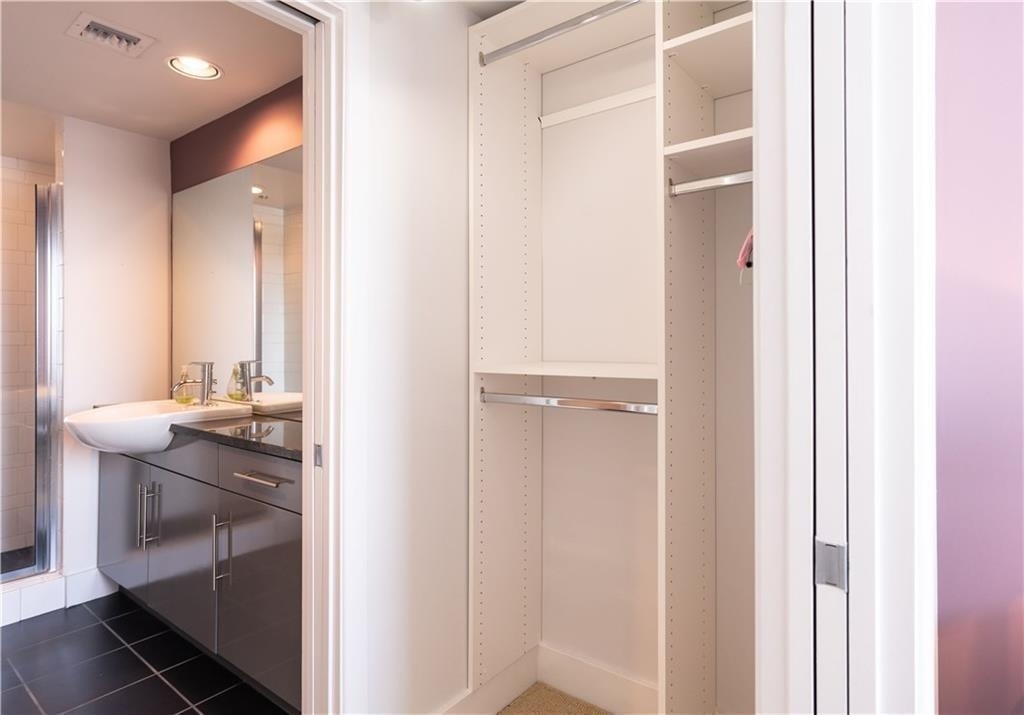 300 Bowie St - Photo 17