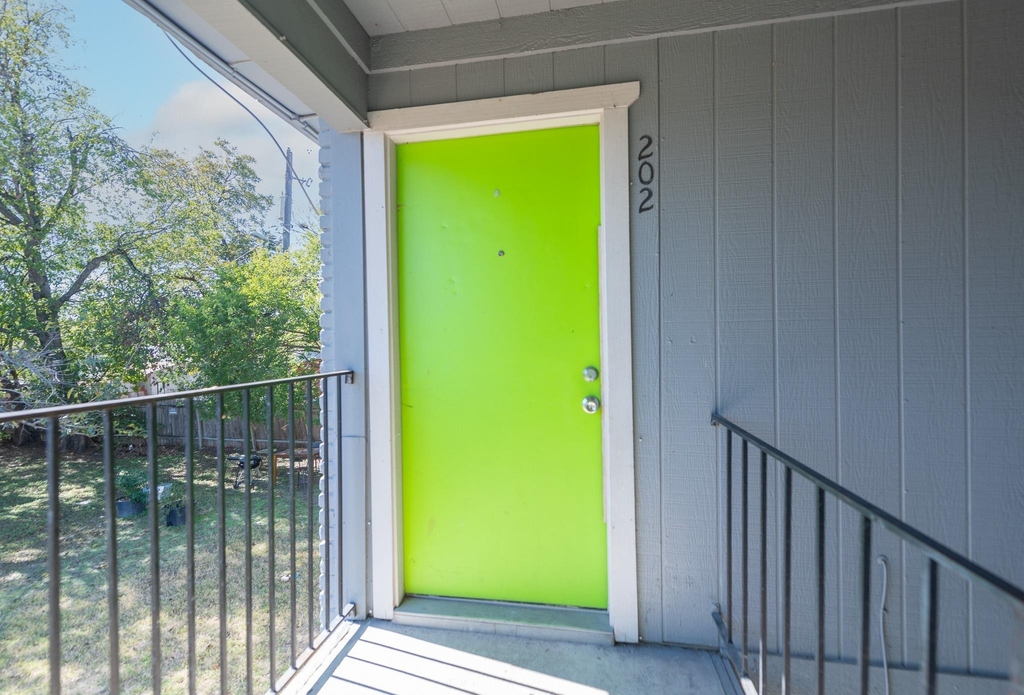 7300 Twin Crest Dr - Photo 10