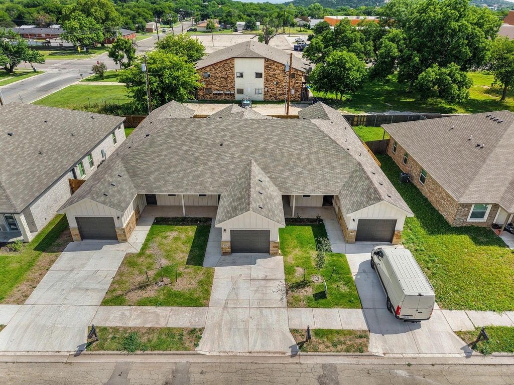 408 W Avenue C - Photo 31