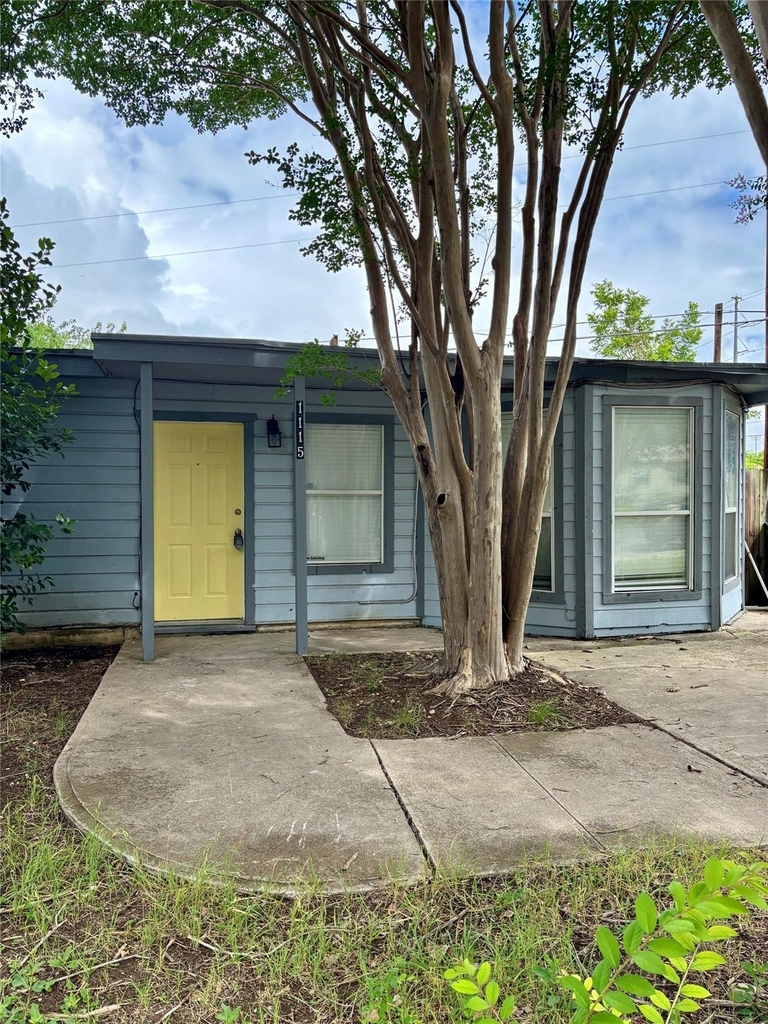 1115 Haynes St - Photo 1