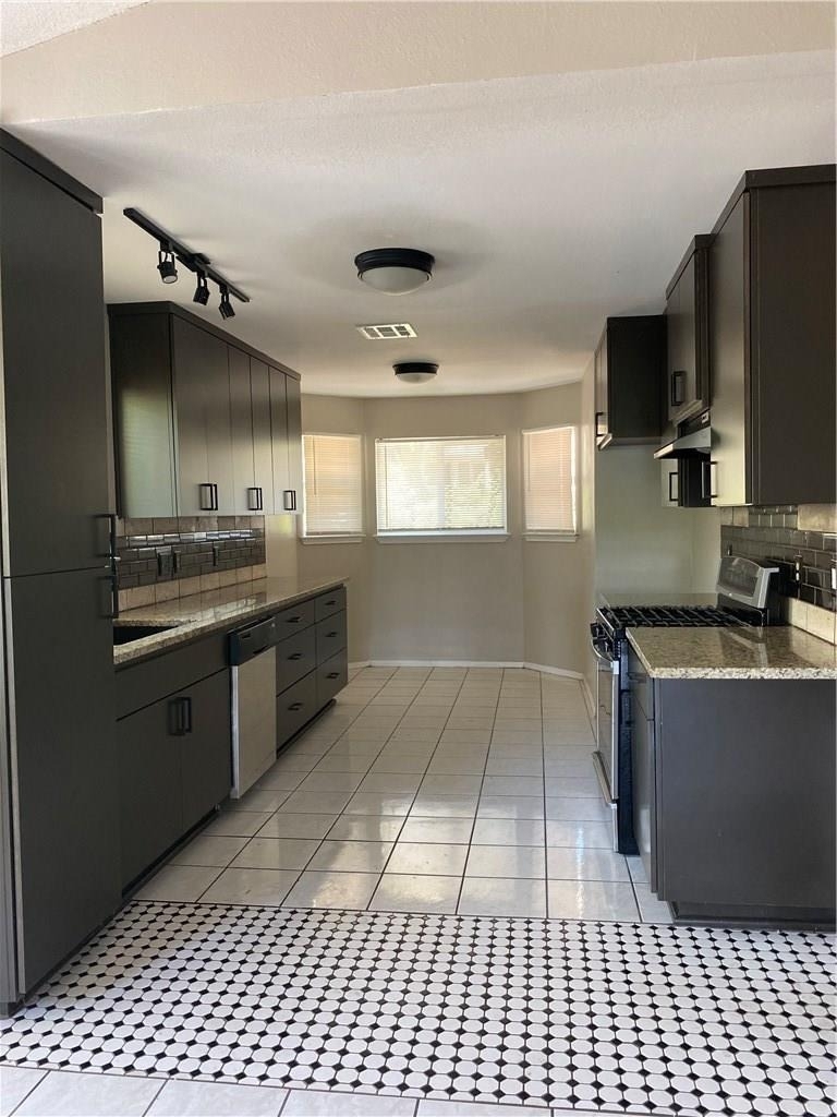 11915 Rosethorn Dr - Photo 4