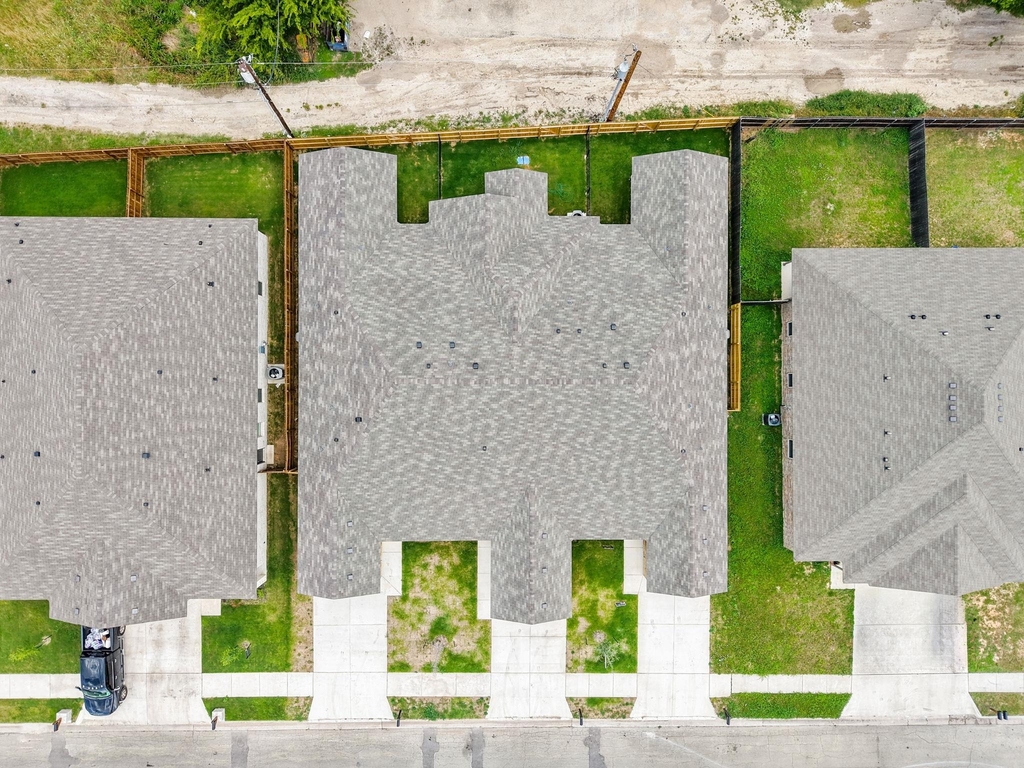 410 W Avenue C - Photo 32