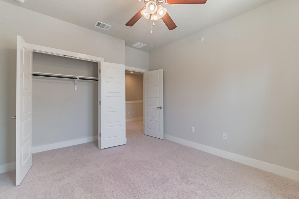 13800 Lyndhurst St - Photo 33