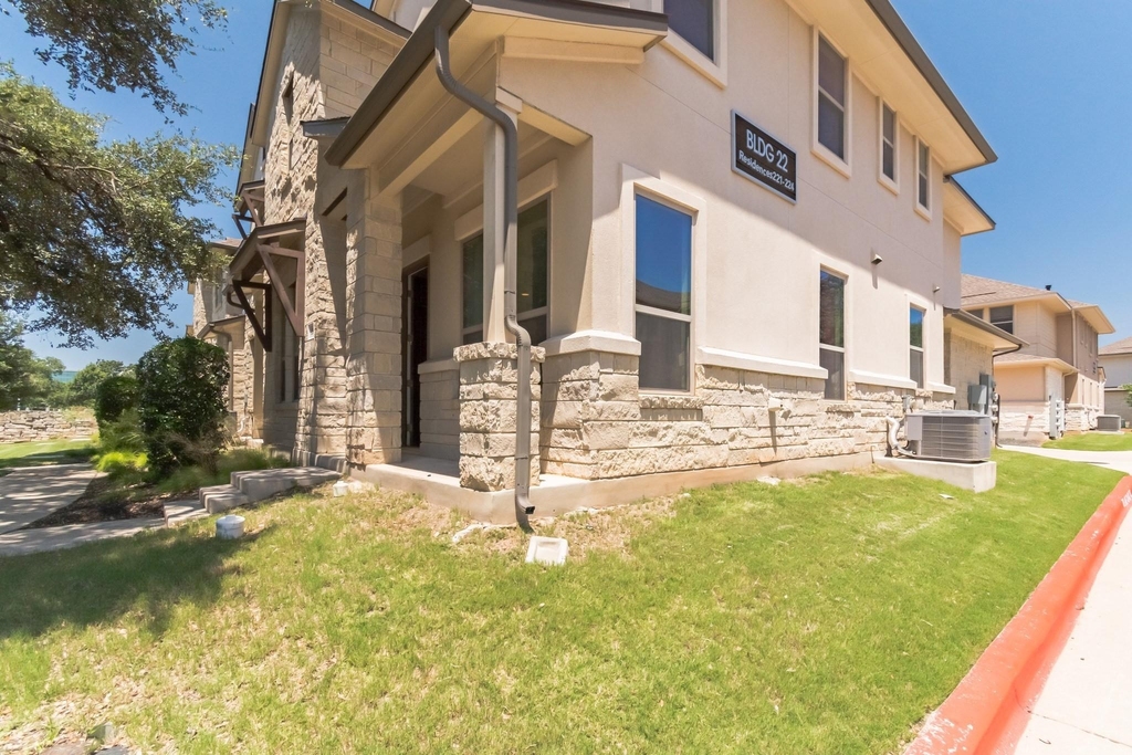 13800 Lyndhurst St - Photo 39