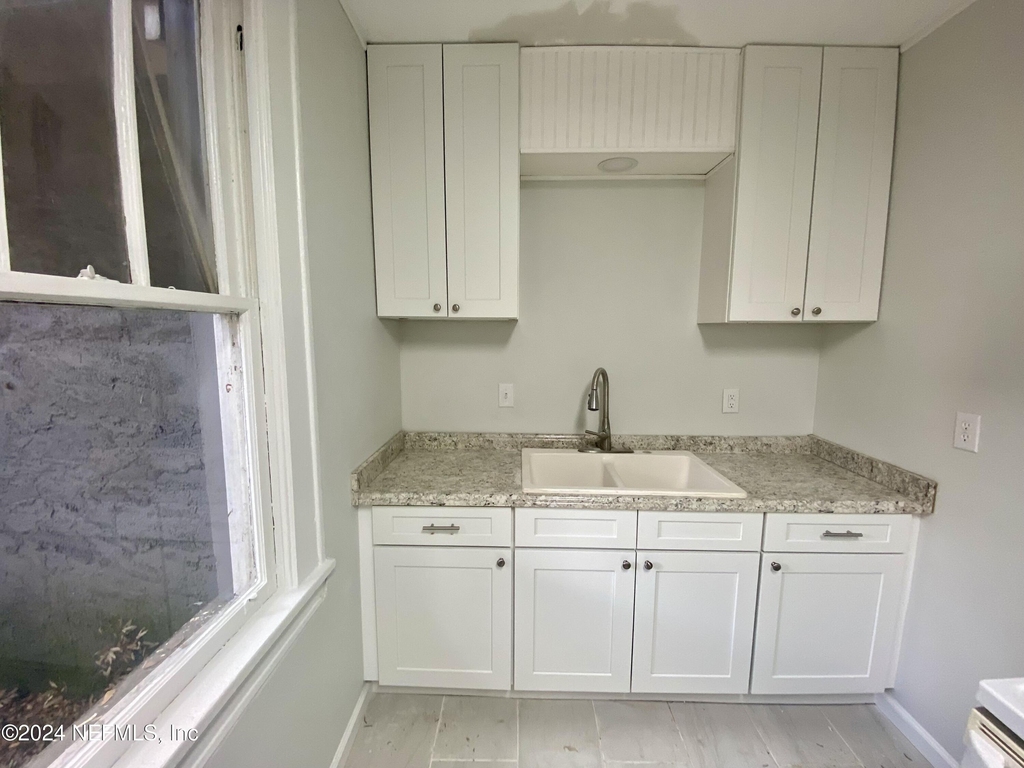 1653 Euclid Street - Photo 5
