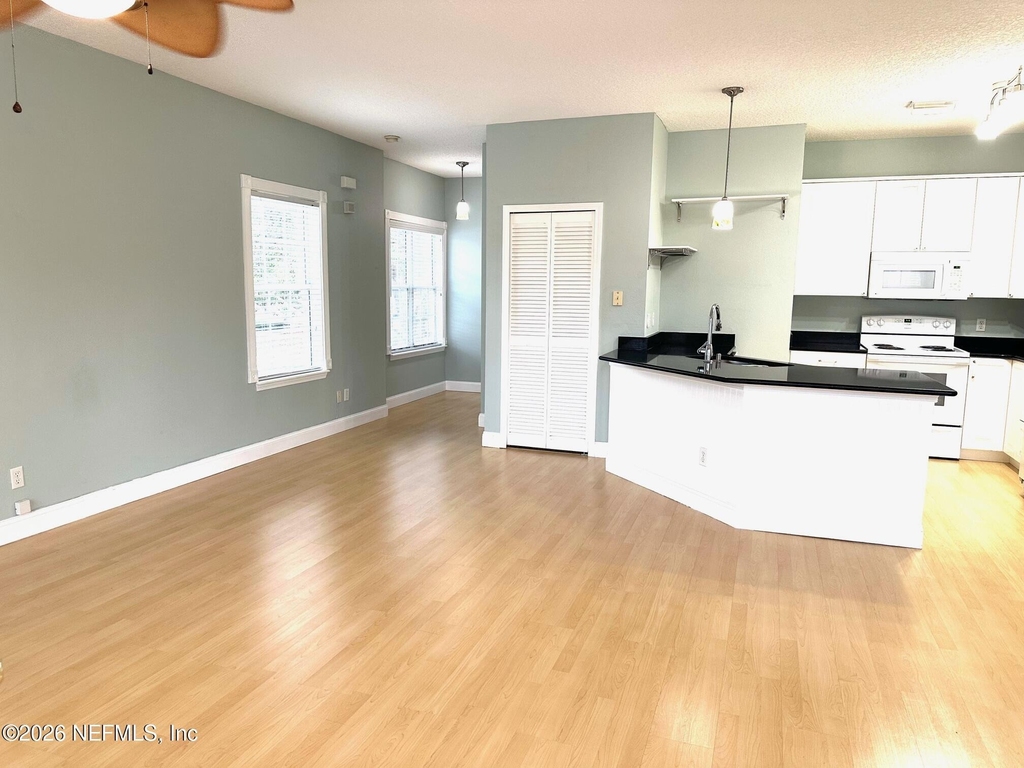 1723 Forest Lake Circle - Photo 22