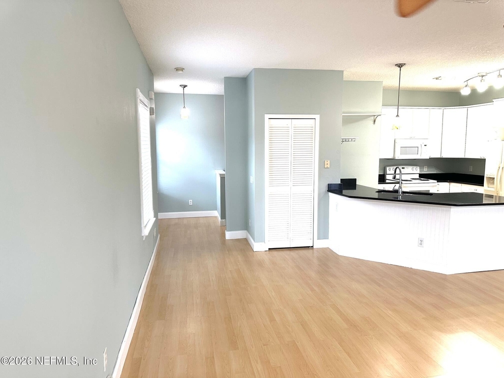 1723 Forest Lake Circle - Photo 7