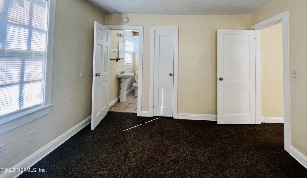 708 Shearer Avenue - Photo 8