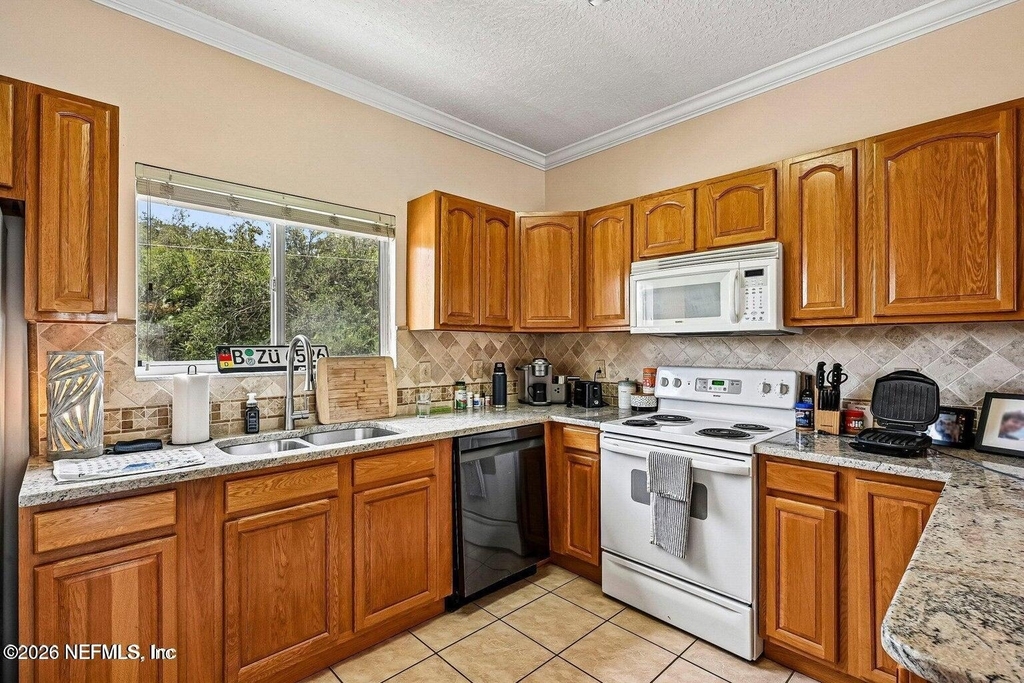 825 Anastasia Boulevard - Photo 15