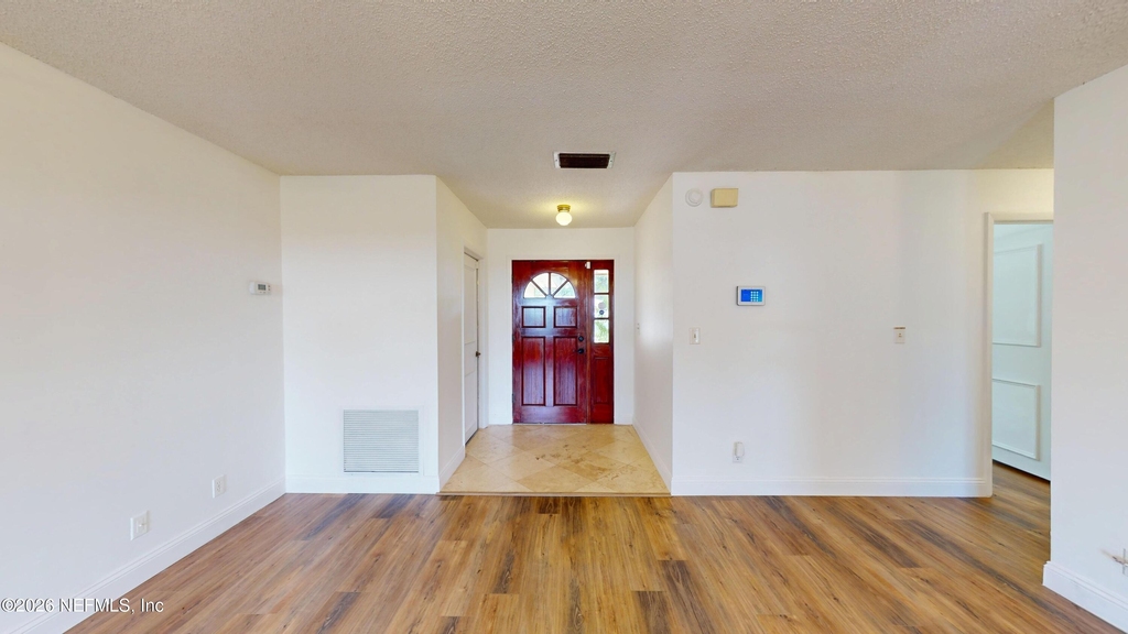 111 Lobelia Road - Photo 0