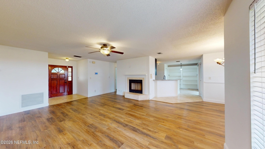 111 Lobelia Road - Photo 3