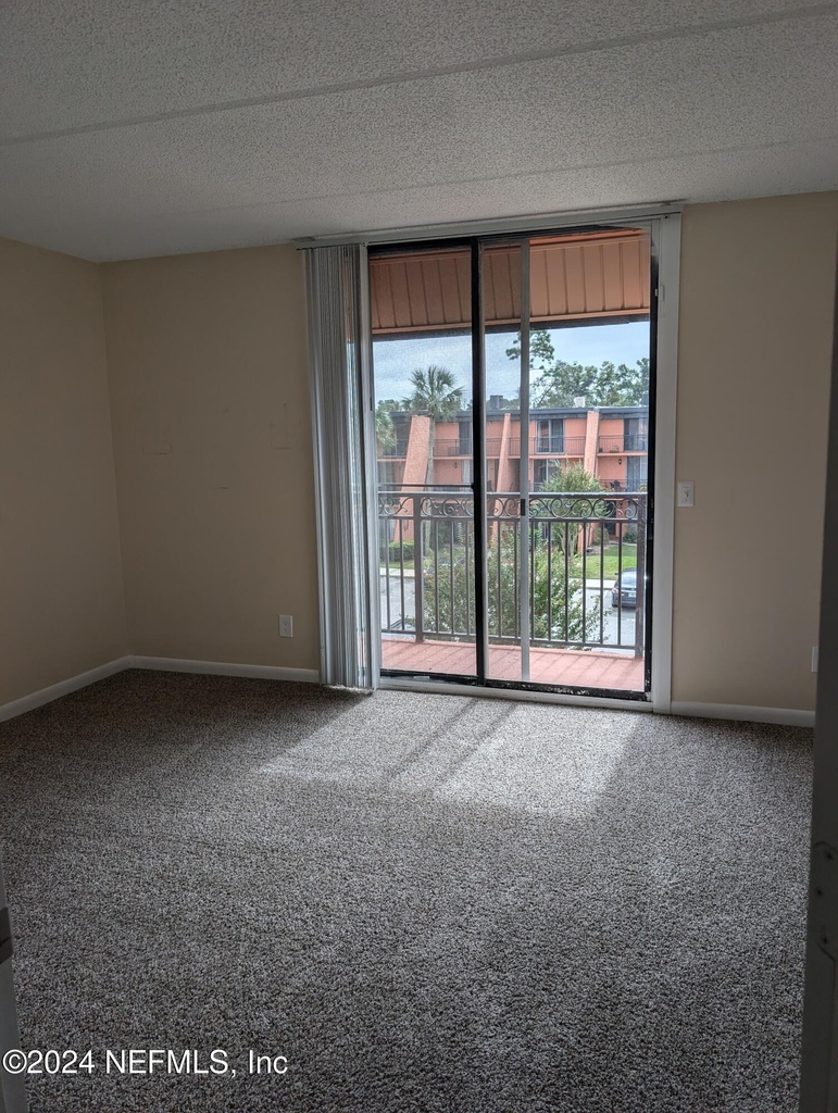 3401 Townsend Boulevard - Photo 11