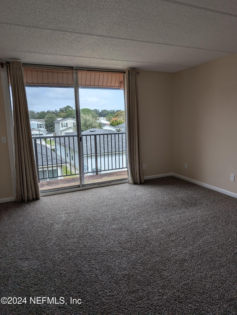 3401 Townsend Boulevard - Photo 7
