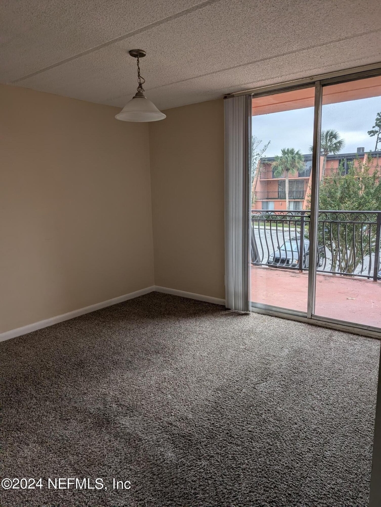 3401 Townsend Boulevard - Photo 4