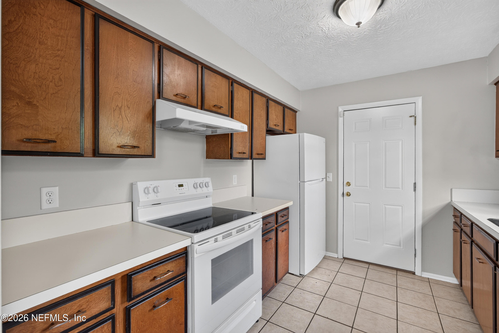 1083 Stokes Street - Photo 11