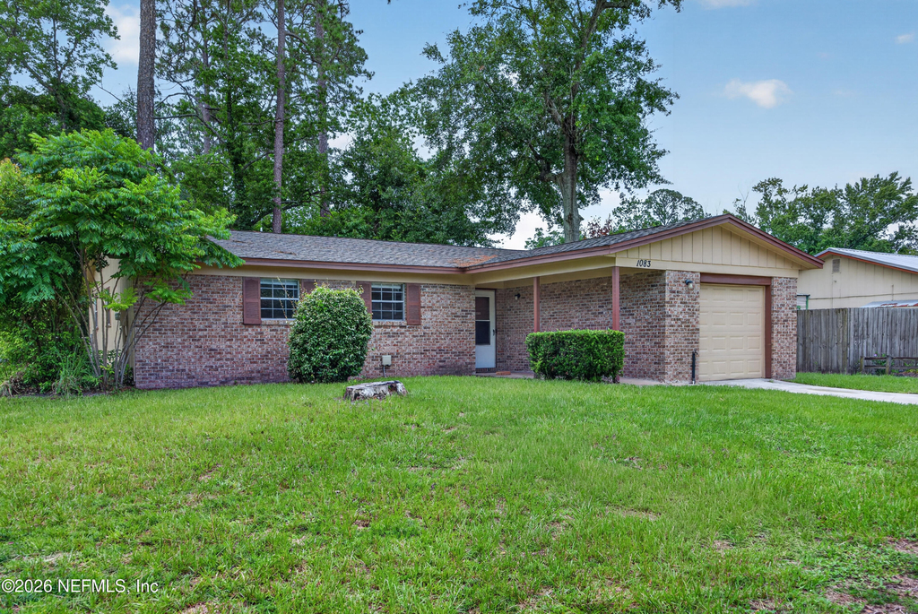 1083 Stokes Street - Photo 2